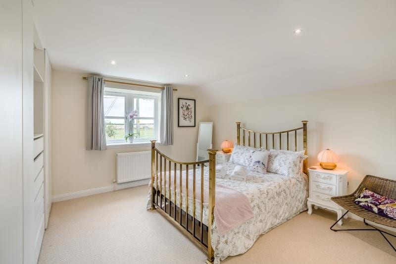 The Sandstone Room — double bedroom